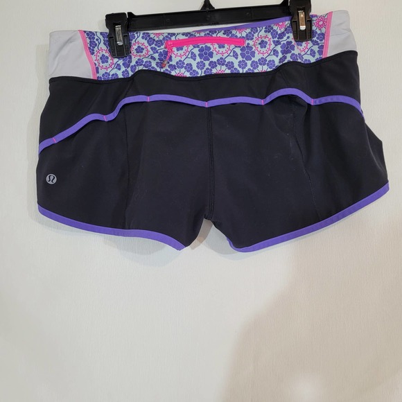 Lululemon Run: Speed Short Black / Power Purple / Quilt - Size 10 - Picture 4 of 9